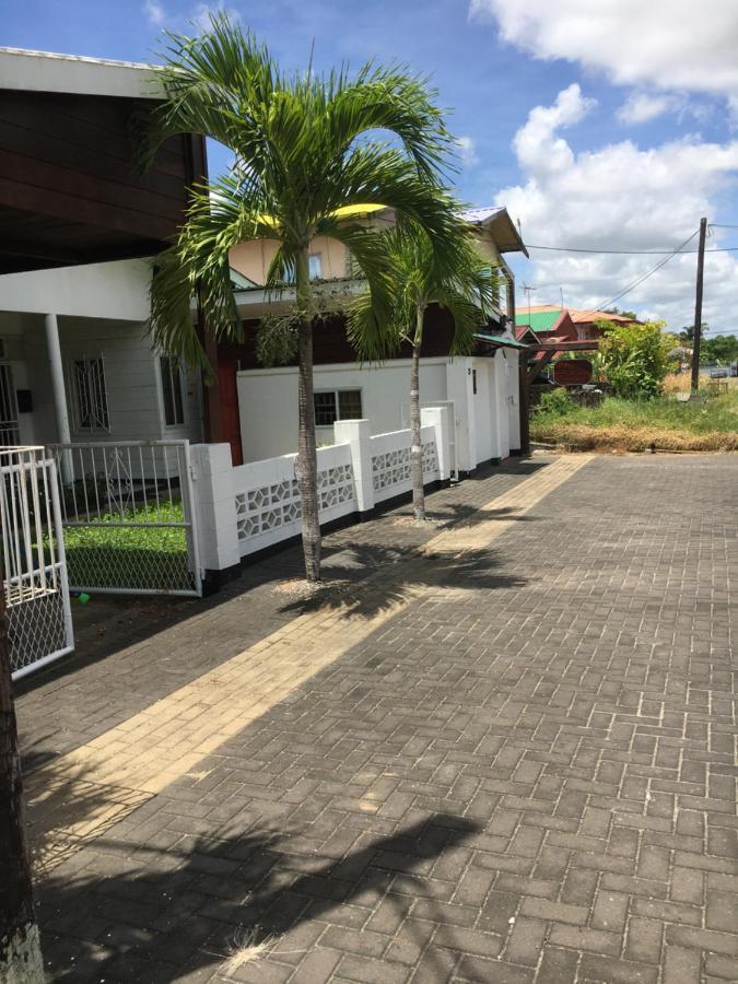 Asteria Studios Paramaribo Bagian luar foto